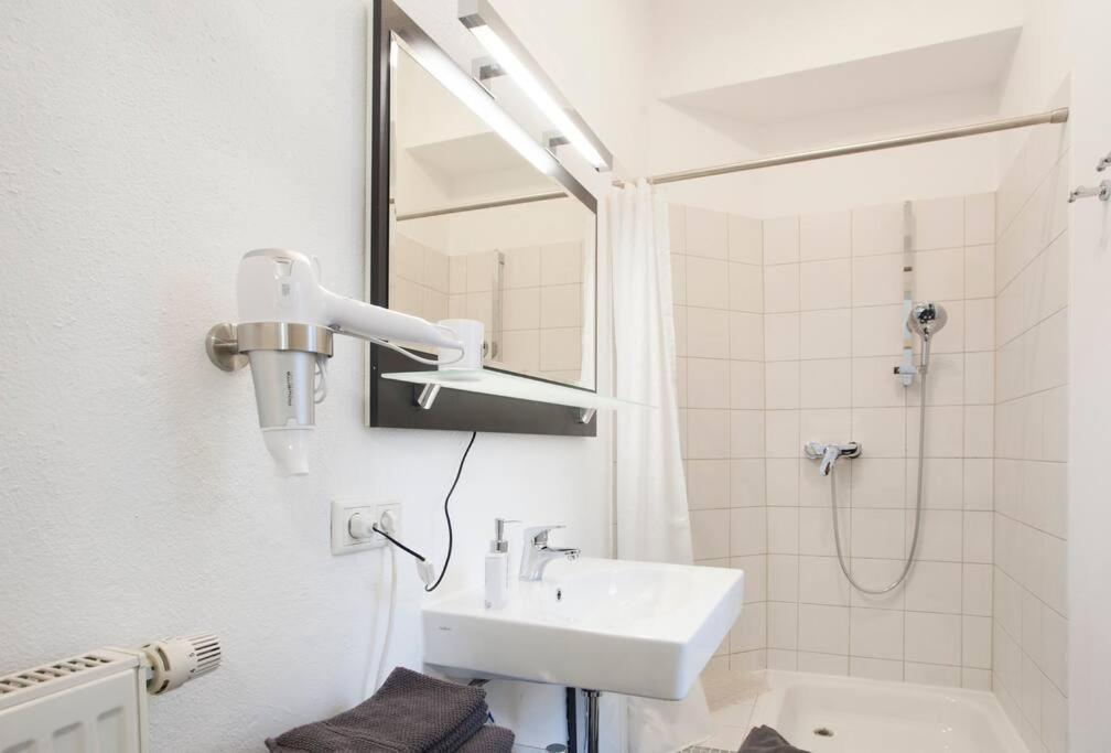 Exclusive 2-Room Souterrain Apartment Nürnberg Kültér fotó