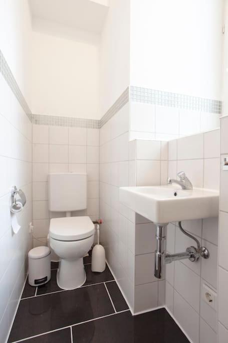 Exclusive 2-Room Souterrain Apartment Nürnberg Kültér fotó